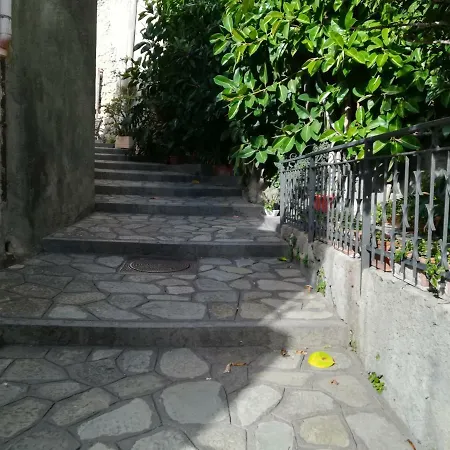 La Lobra